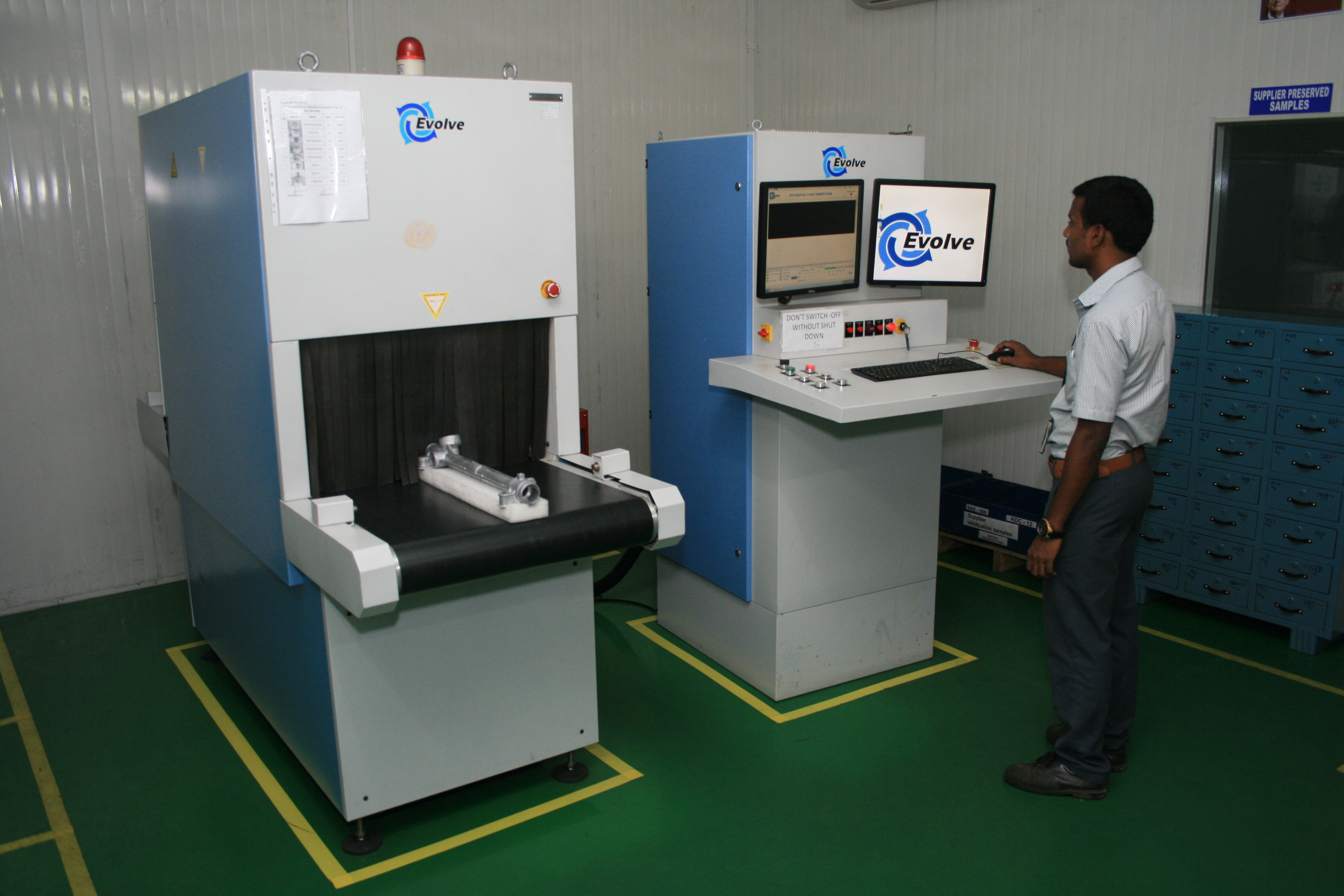 X-Ray Machine - Evolve Make